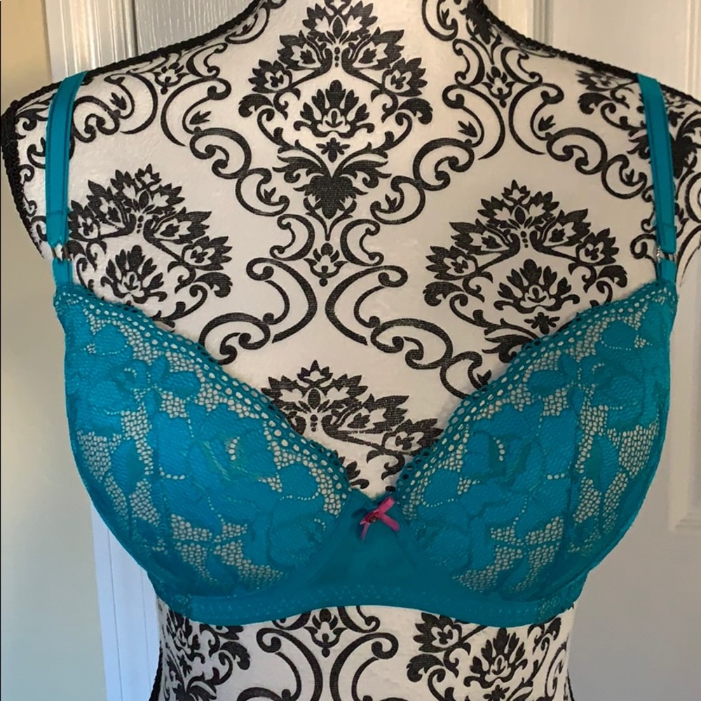 Betsey Johnson 34D lace push up bra